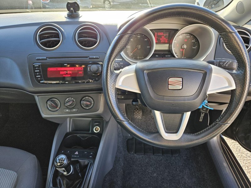 SEAT IBIZA