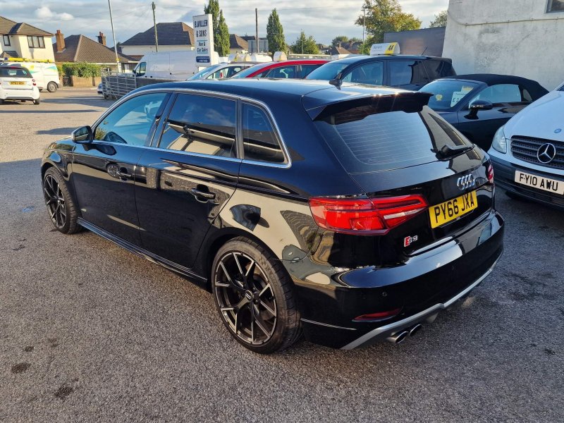 AUDI S3