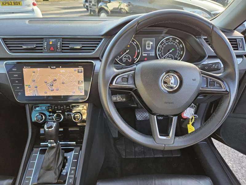 SKODA SUPERB