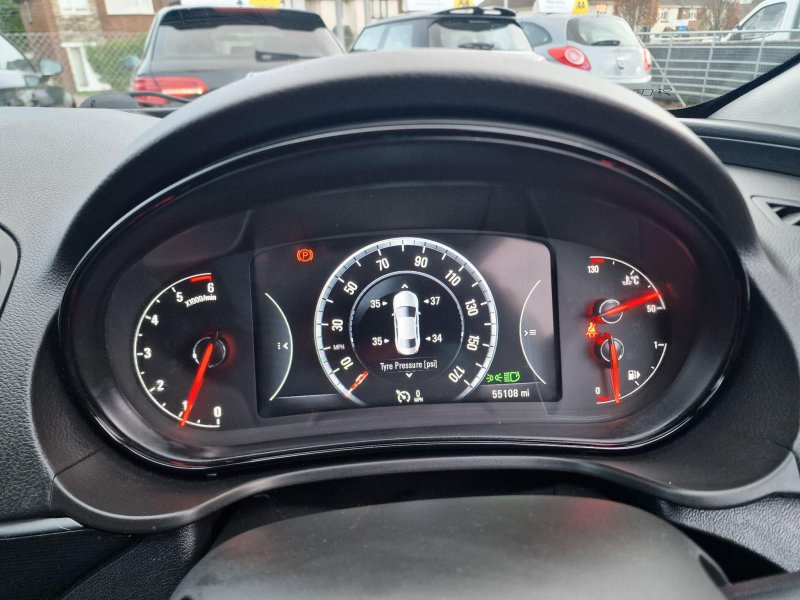 VAUXHALL INSIGNIA