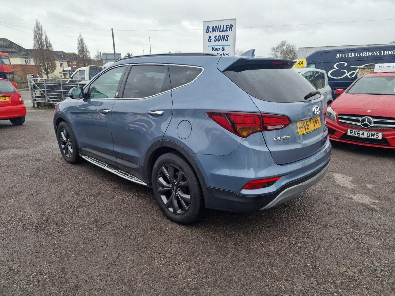 HYUNDAI SANTA FE
