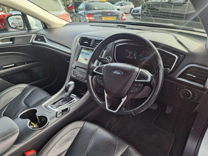FORD MONDEO
