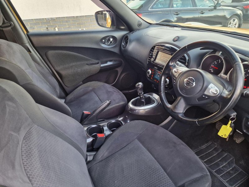 NISSAN JUKE