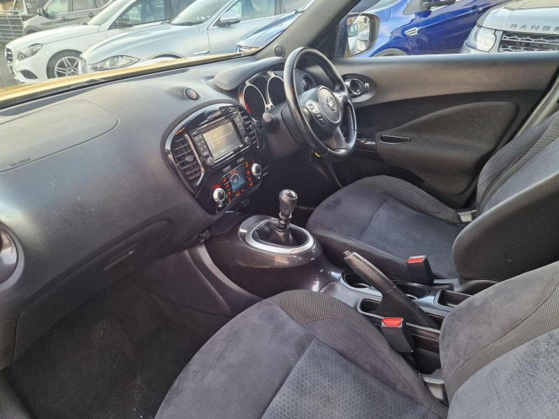 NISSAN JUKE