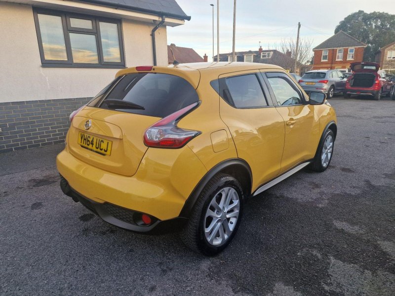 NISSAN JUKE