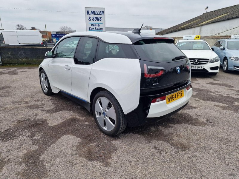 BMW I3