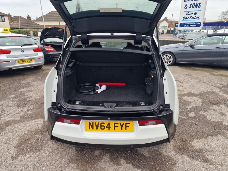 BMW I3