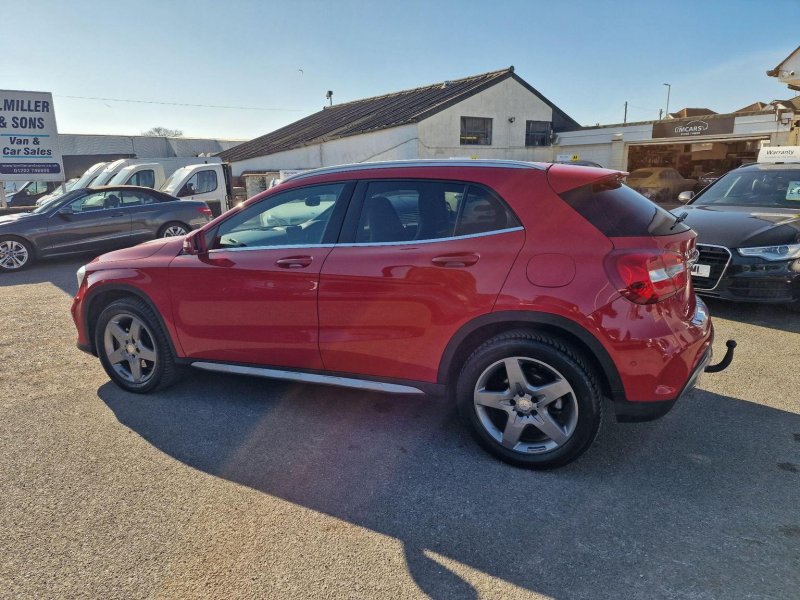 MERCEDES-BENZ GLA CLASS