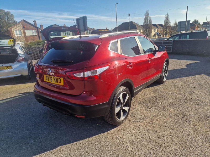 NISSAN QASHQAI