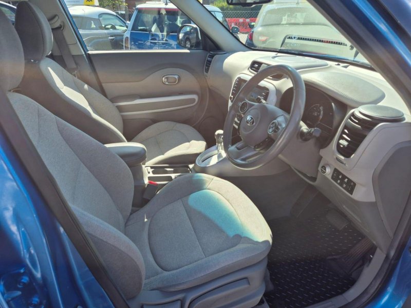 KIA SOUL